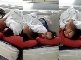 desi porn - Desi strada cazzo difficile video shared online per divertimento
